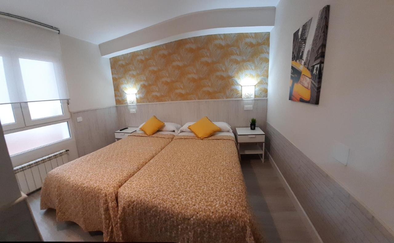 Hostal Verdemar Gijon Bagian luar foto