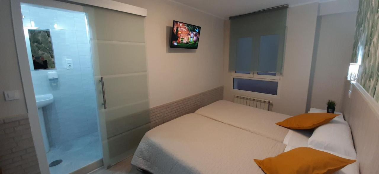 Hostal Verdemar Gijon Bagian luar foto