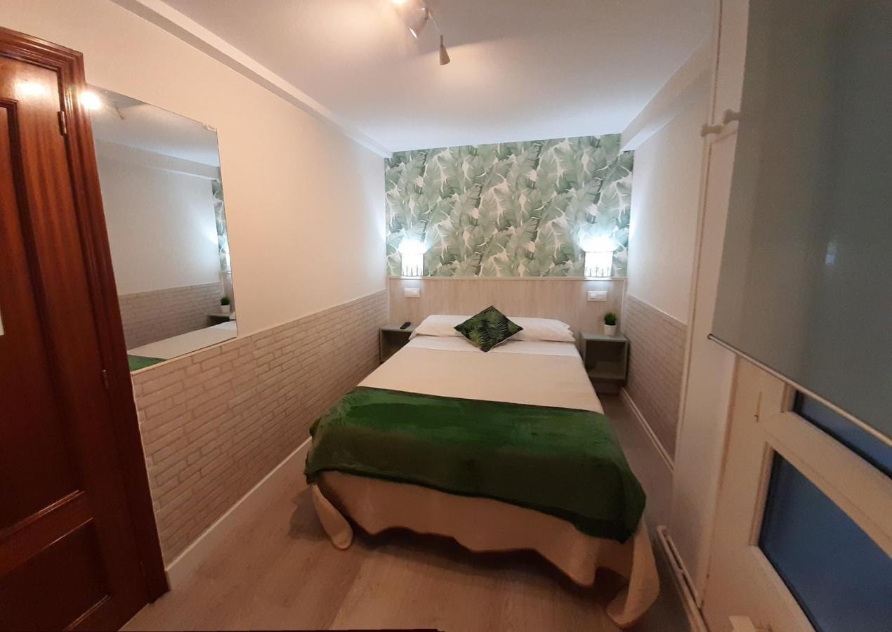 Hostal Verdemar Gijon Bagian luar foto