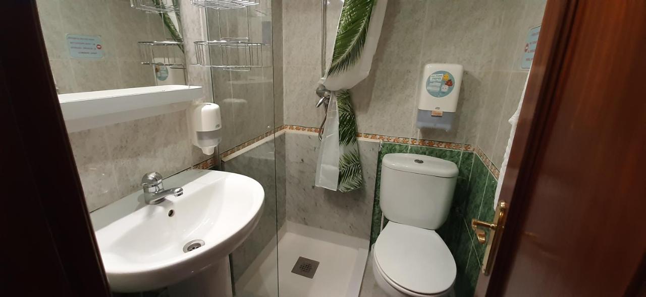 Hostal Verdemar Gijon Bagian luar foto