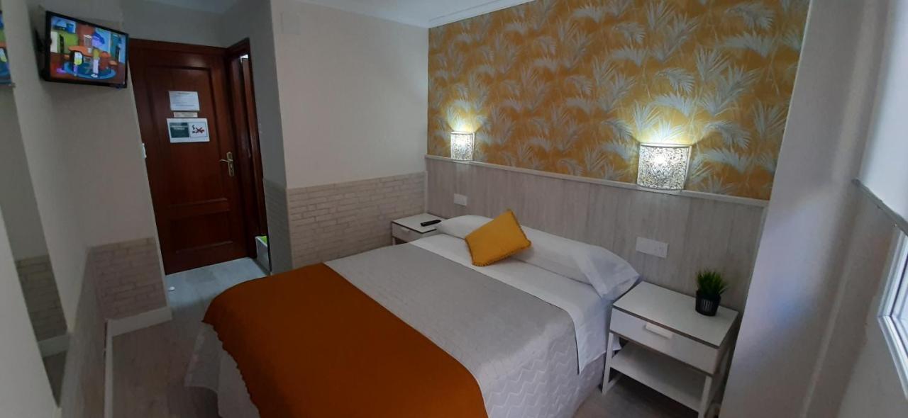 Hostal Verdemar Gijon Bagian luar foto