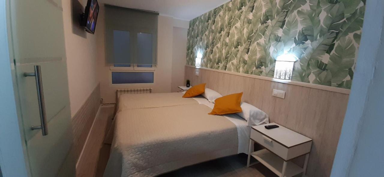 Hostal Verdemar Gijon Bagian luar foto