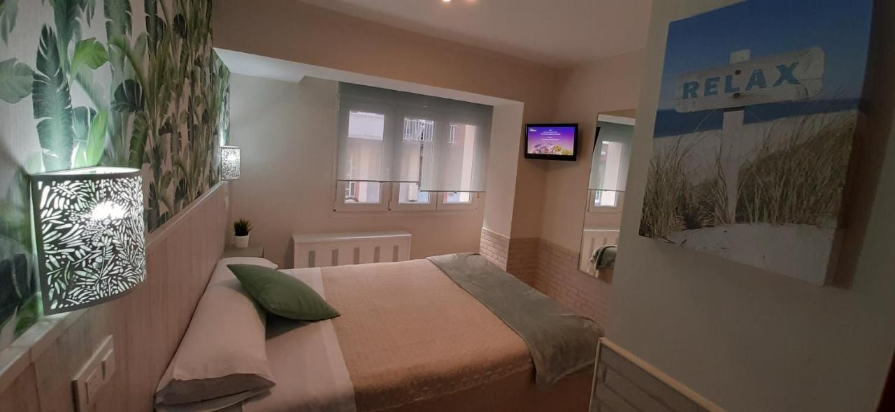 Hostal Verdemar Gijon Bagian luar foto