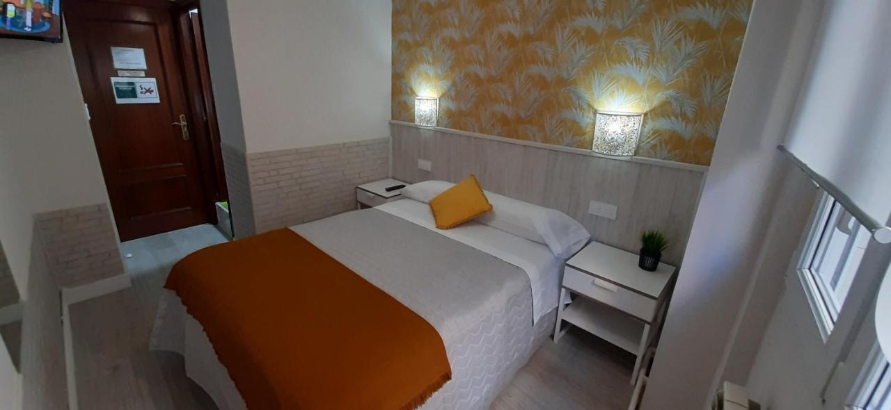 Hostal Verdemar Gijon Bagian luar foto