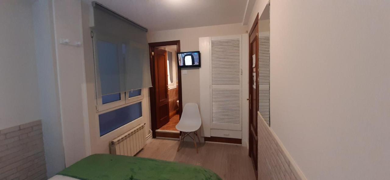Hostal Verdemar Gijon Bagian luar foto
