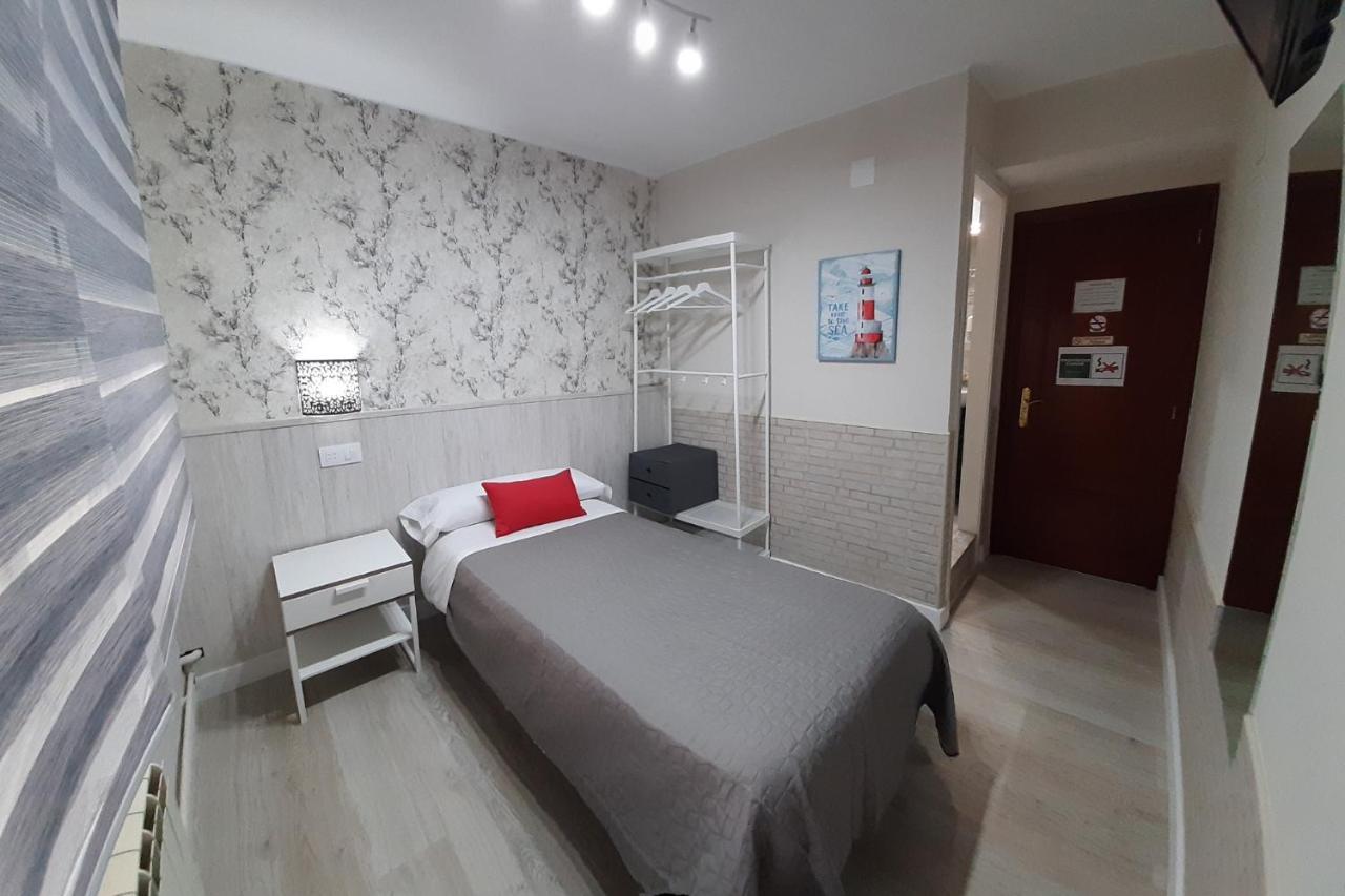 Hostal Verdemar Gijon Bagian luar foto