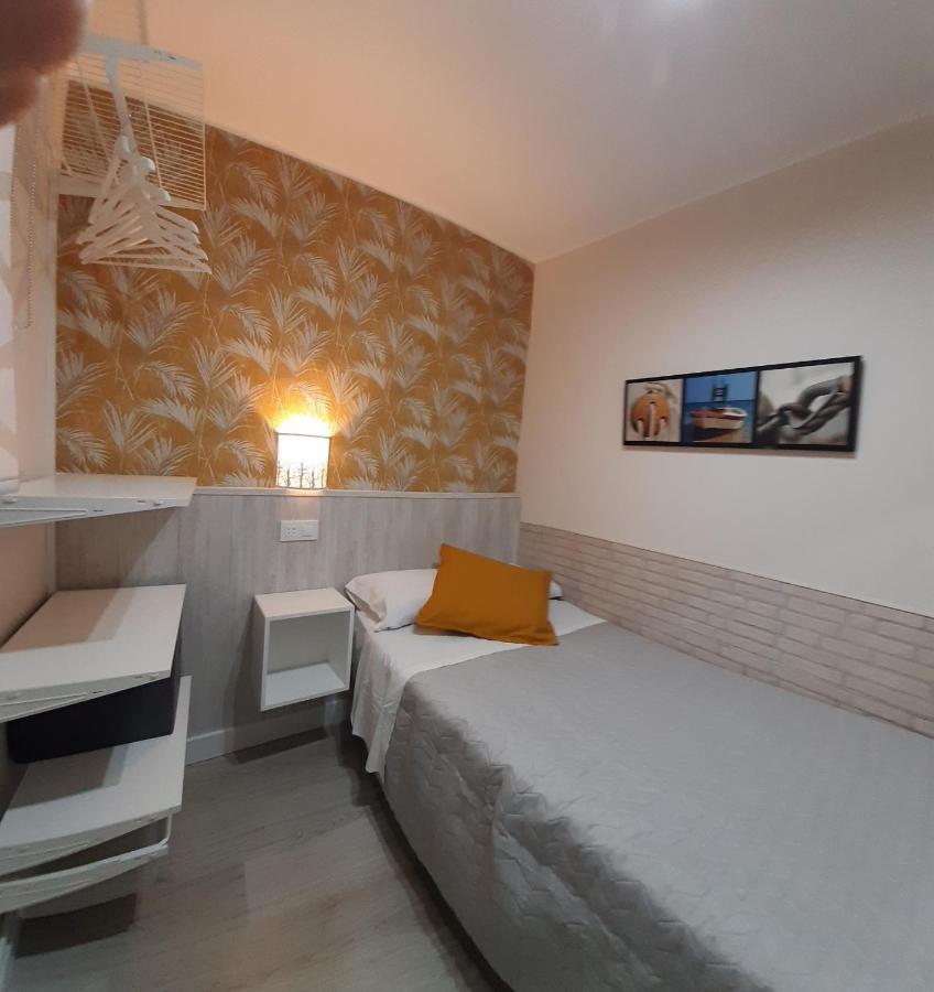 Hostal Verdemar Gijon Bagian luar foto