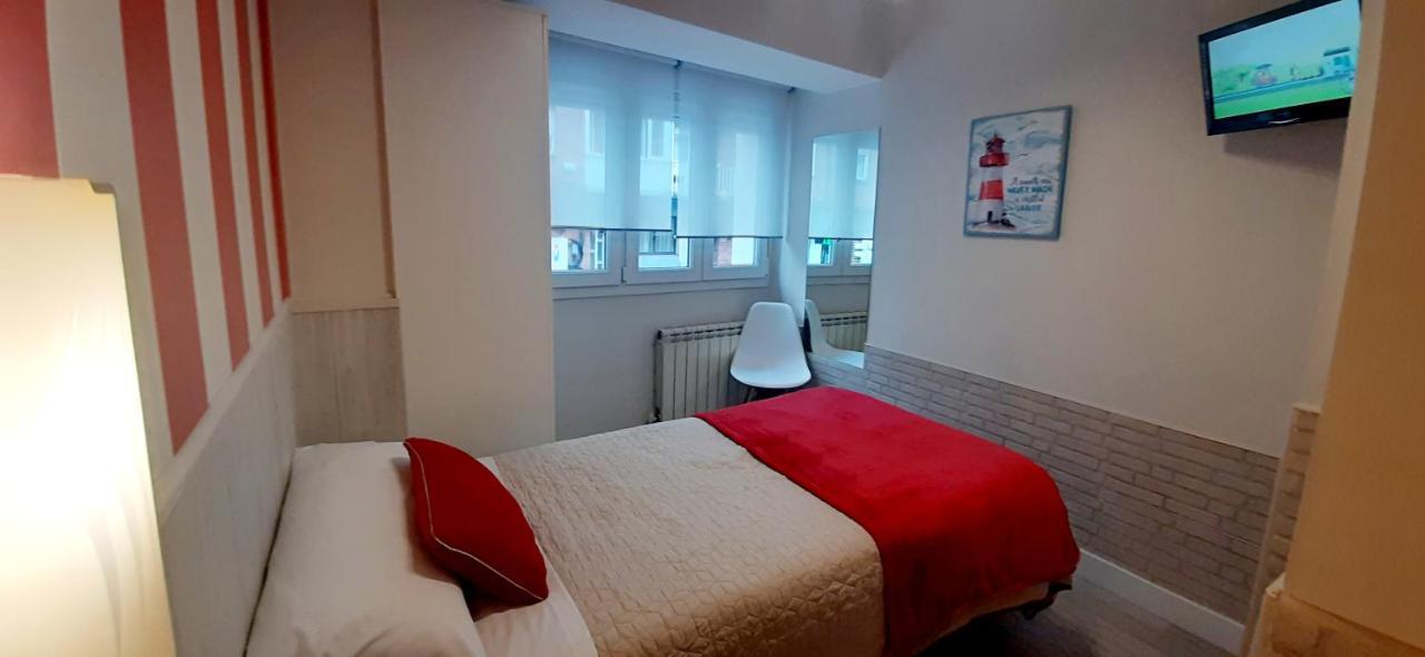 Hostal Verdemar Gijon Bagian luar foto